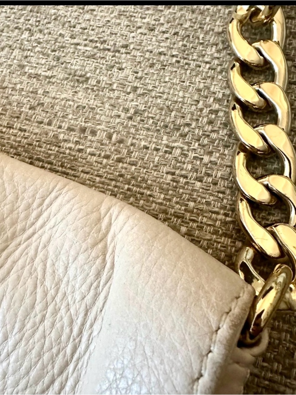 Michael Kors Cream Soft Pebbled Leather Shoulder Bag Gold Chain Turn Lock Ivory - Picture 11 of 12